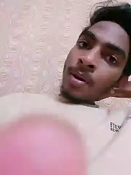 Snapshot of biggboyzz chatting on 01.23.25 biggboyzz online show from 01.23.25