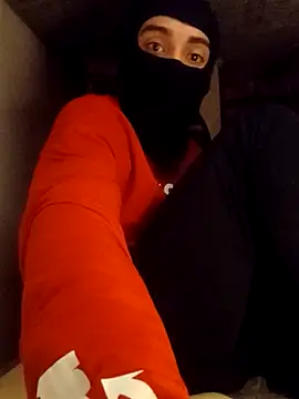 Snapshot of motoboysafd chatting on 10.21.25 motoboysafd online show from 10.21.25