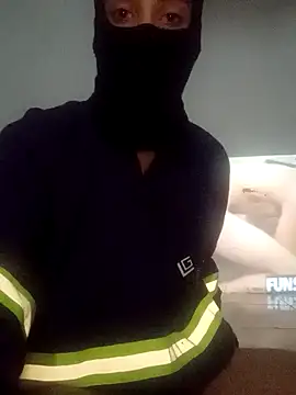 Snapshot of motoboysafd chatting on 12.03.25 motoboysafd online show from 12.03.25