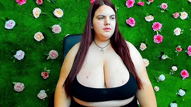 Huge Titties  online show from 02.16.25