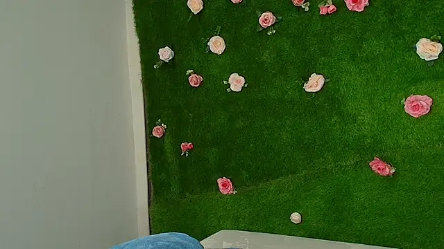 Huge Titties  online show from 01.06.26