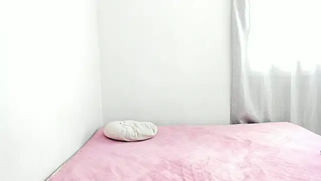 Anniie grey online show from 03.13.25