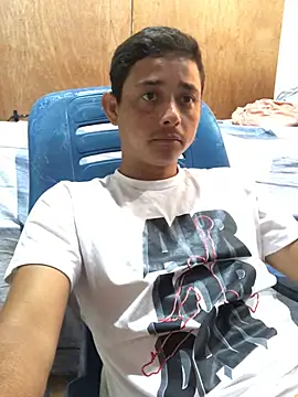 isacalejandroo online show from 02.02.25