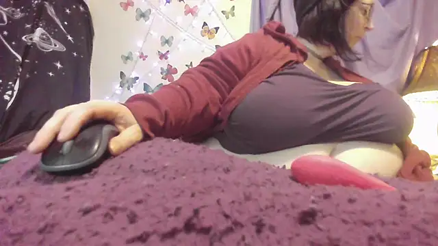 Snapshot of Alli_Kat chatting on 03.04.25 Alli Kat online show from 03.04.25