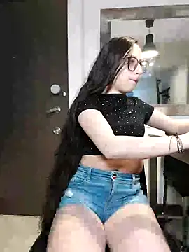 Snapshot of milena_23x chatting on 03.09.25 milena 23x online show from 03.09.25