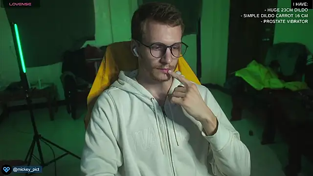 mickeypict online show from 12.23.24