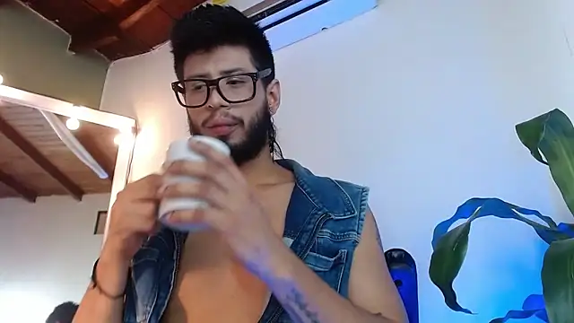 Snapshot of Colby_brown03 chatting on 02.08.26 Colby brown03 online show from 02.08.26