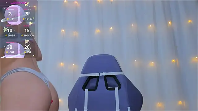 Snapshot of AnneGagner chatting on 02.18.25 AnneGagner online show from 02.18.25