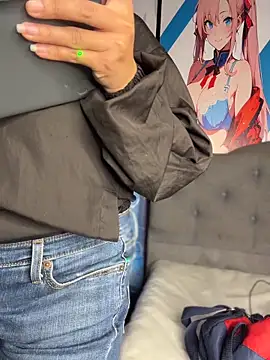 Im Little online show from 05.25.26