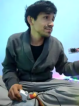 Snapshot of charlesss19 chatting on 02.24.25 charlesss19 online show from 02.24.25