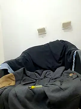 Snapshot of charlesss19 chatting on 02.27.25 charlesss19 online show from 02.27.25