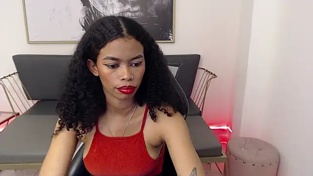 Snapshot of Shenna_brunette_ chatting on 12.04.24 Shenna brunette online show from 12.04.24