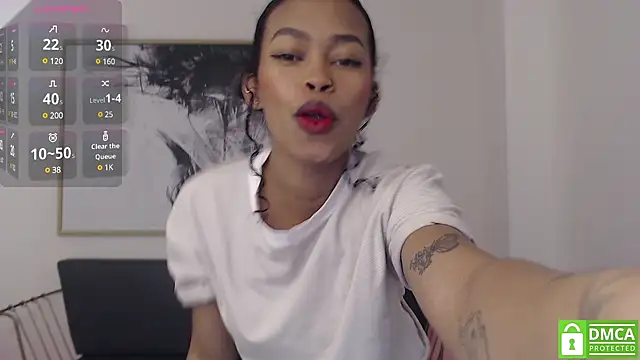 Snapshot of Shenna_brunette_ chatting on 02.03.25 Shenna brunette online show from 02.03.25