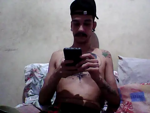 gatobranco001 online show from 03.17.25