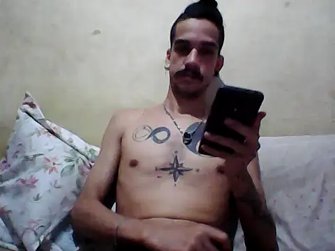 gatobranco001 online show from 03.19.25