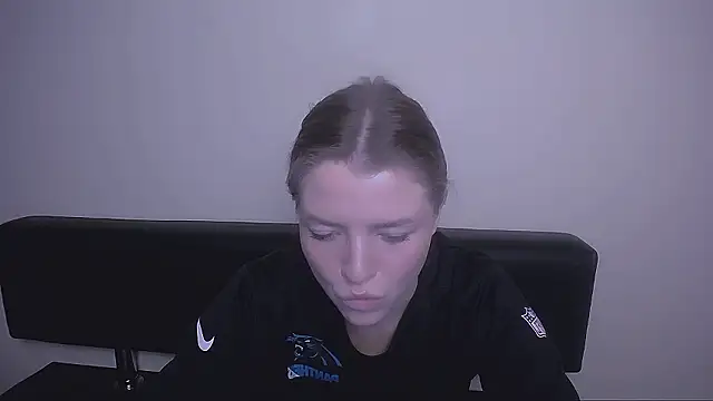 MissOliviaa  online show from 12.03.24