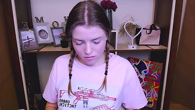 MissOliviaa  online show from 01.25.25