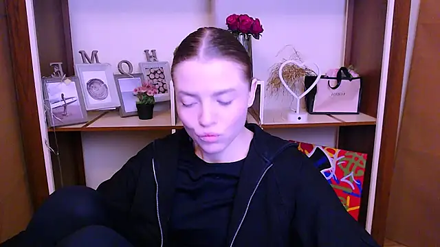 MissOliviaa  online show from 01.26.25