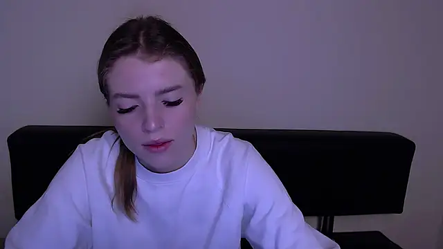 MissOliviaa  online show from 03.05.25