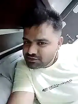 Happyman300 online show from 09.28.25