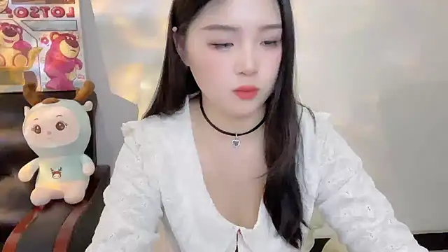 Snapshot of SU__SU chatting on 02.28.25 SU SU online show from 02.28.25