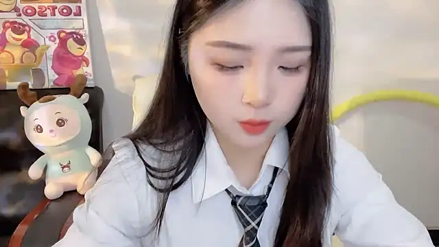 Snapshot of SU__SU chatting on 03.02.25 SU SU online show from 03.02.25