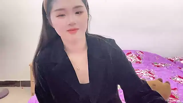 Snapshot of SU__SU chatting on 03.22.25 SU SU online show from 03.22.25