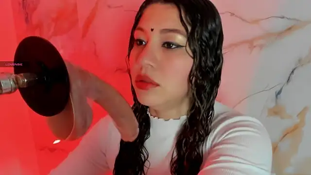 hade cute online show from 04.14.26