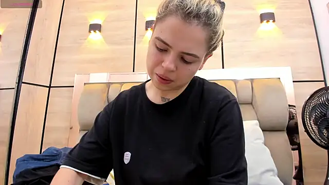 dorothy vegga online show from 12.20.25