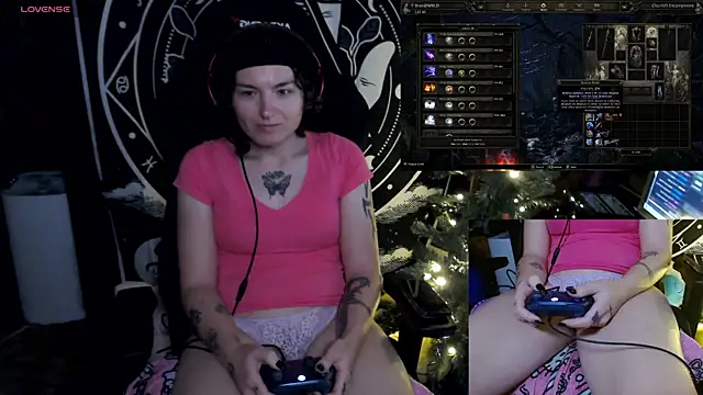 BrandiWRLD 999 online show from 12.25.24