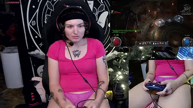 BrandiWRLD 999 online show from 12.26.24