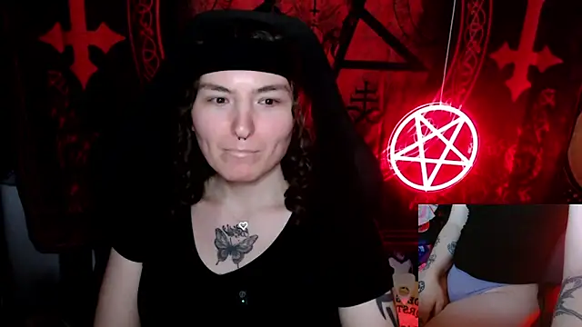 BrandiWRLD 999 online show from 10.05.25