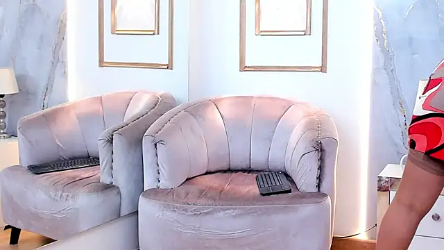 AmandaMartinez  online show from 10.04.25