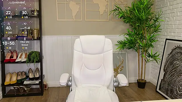 LadyLeea online show from 11.27.25