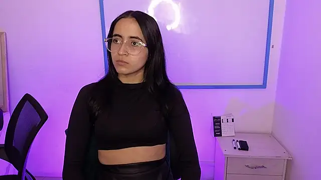 Mia Fischer online show from 04.05.26