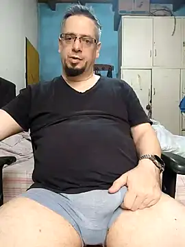 Snapshot of MrBig_2024 chatting on 12.28.24 MrBig 2024 online show from 12.28.24