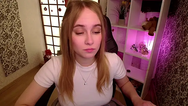 LianaBright online show from 01.23.25