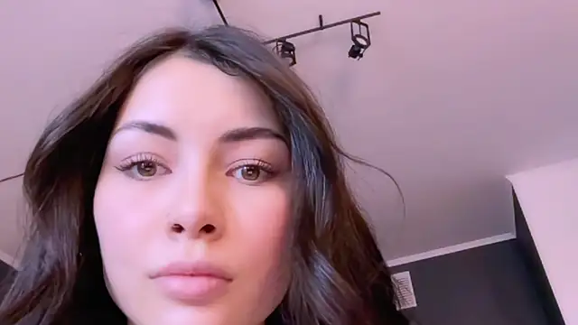 valorant girl online show from 03.07.25