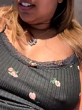 Snapshot of TEMPTING-TAMMY chatting on 09.09.25 TEMPTING-TAMMY online show from 09.09.25