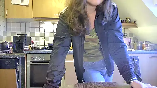 stunning Rosi online show from 01.10.25