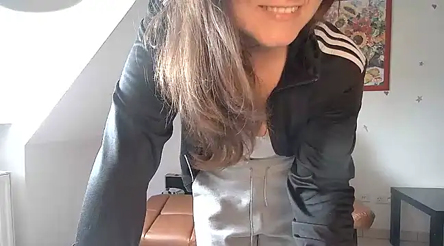 stunning Rosi online show from 02.22.25