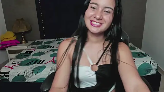 Snapshot of MaiteFlores chatting on 02.25.26 MaiteFlores online show from 02.25.26