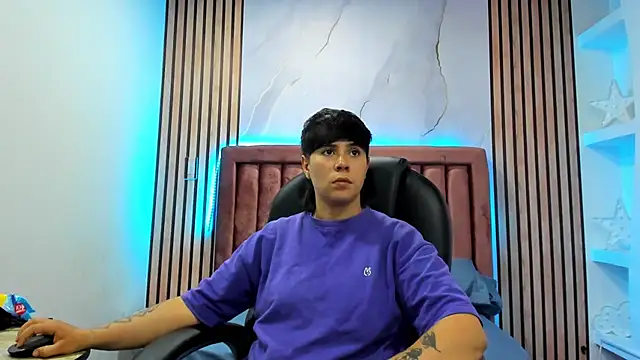 AbbySmiitth  online show from 03.14.25