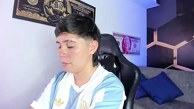 AbbySmiitth  online show from 10.10.25