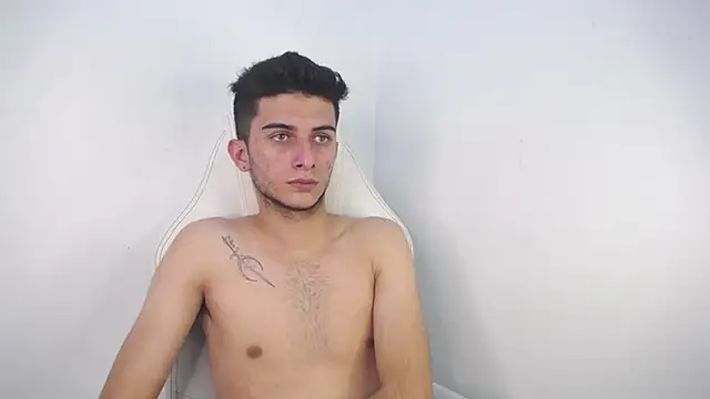 Snapshot of MrWilliseo chatting on 02.04.25 MrWilliseo online show from 02.04.25