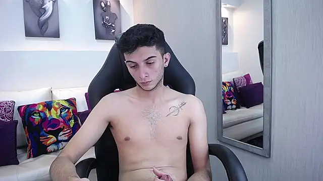 Snapshot of MrWilliseo chatting on 03.04.25 MrWilliseo online show from 03.04.25