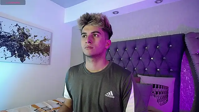 Snapshot of MrWilliseo chatting on 09.11.25 MrWilliseo online show from 09.11.25