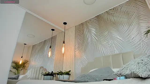 Snapshot of RousseAngel chatting on 12.13.24 RousseAngel online show from 12.13.24