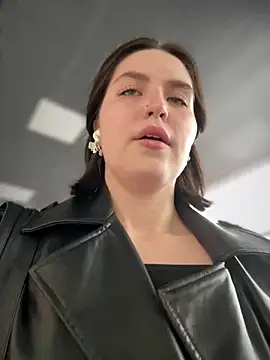 meow girl online show from 01.15.25