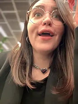 meow girl online show from 10.07.25